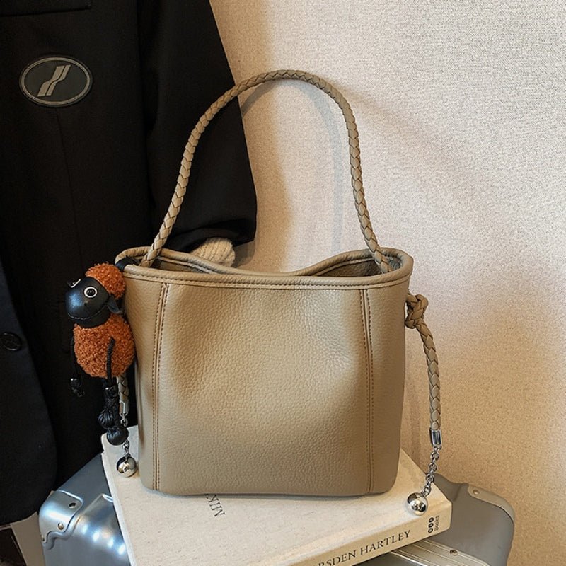 Simple gift cute lamb pendant handbag - zoraflux