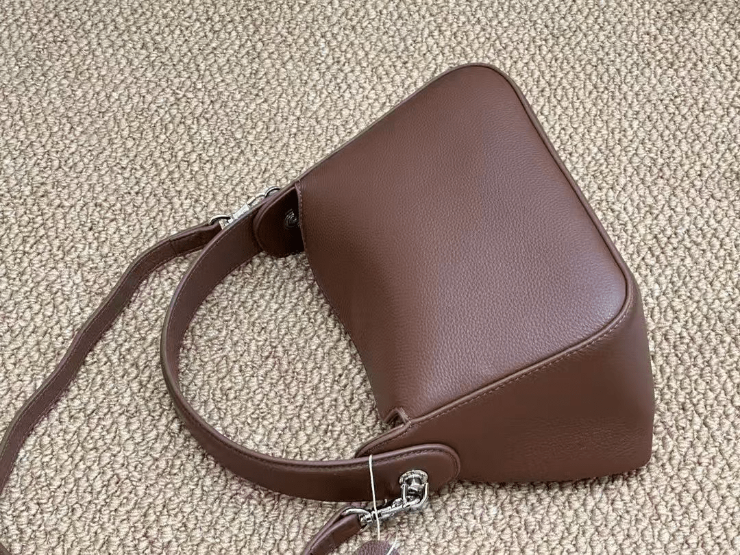 Small handbag of cigarette box type - zoraflux