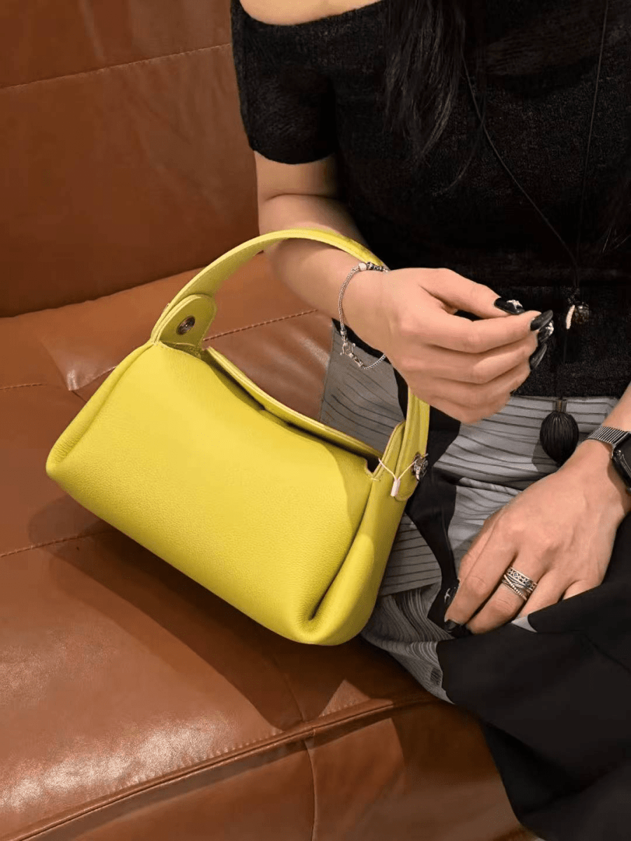 Small handbag of cigarette box type - zoraflux