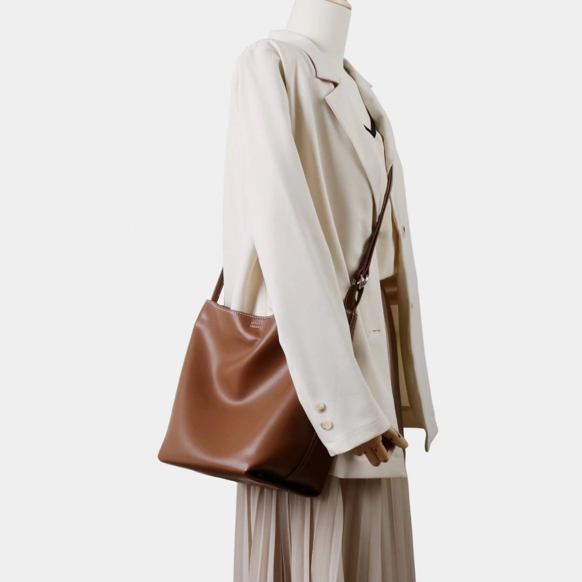 Soft cowhide versatile Tote bucket bag - zoraflux