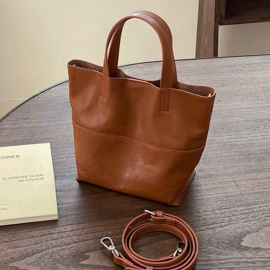 Soft leather crossbody bucket bag - zoraflux