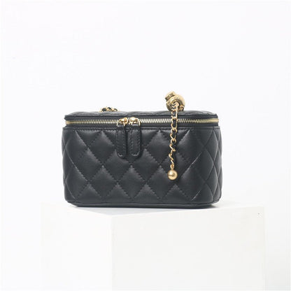 Square box bag with diamond - shaped chain - zoraflux