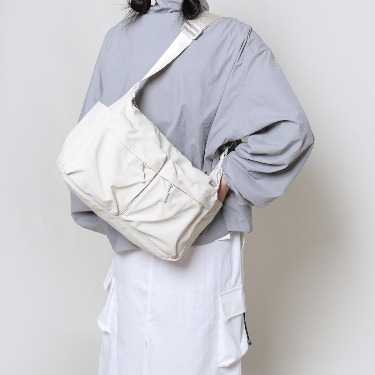 Nylon waterproof unisex fashionable outdoor bag - zoraflux