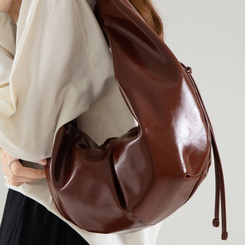 Waxy leather shoulder bag with niche design - zoraflux